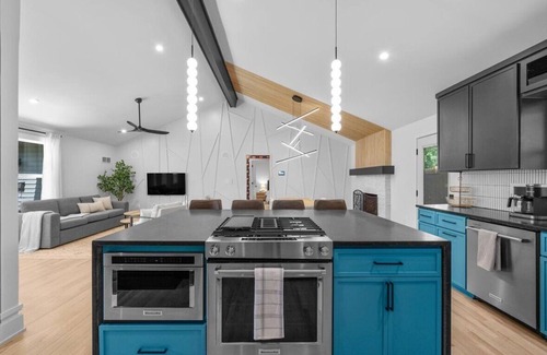 Prairie Village House | Location! w/King Beds+Hottub+GameRoom+Theater+Gym+Solo Stove Fire Pit