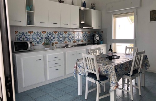 Campomarino di Maruggio Villa | Location with a modern and luxury style, 80 meters from the sea.