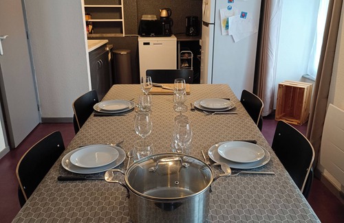 Besse-en-Chandesse Apartment | Locbesse - Authentic apartment in the heart of Besse - Perfect for 4 people