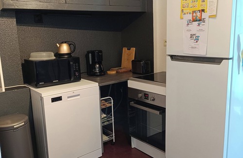 Besse-en-Chandesse Apartment | Locbesse - Authentic apartment in the heart of Besse - Perfect for 4 people