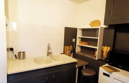 Besse-en-Chandesse Apartment | Locbesse - Authentic apartment in the heart of Besse - Perfect for 4 people