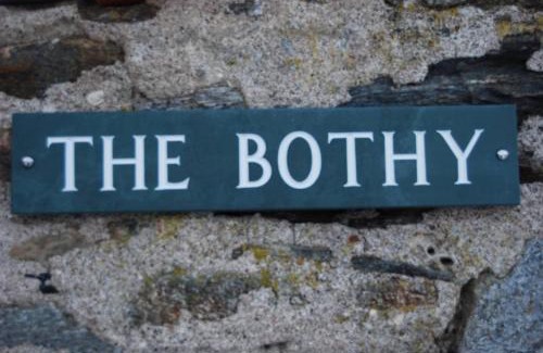 Loch Tay House | Loch Tay Bothy Cottage with Hot Tub