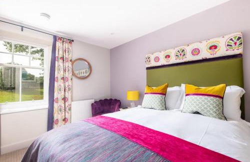 Scaniport House | Lock Keepers Cottage, Loch Ness Cottage Collection