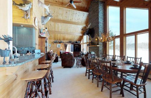 Greenville Junction House | Lodge at Moosehead Lake