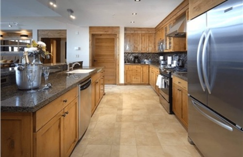 Crested Butte Cabin | Lodge at Mountaineer Square