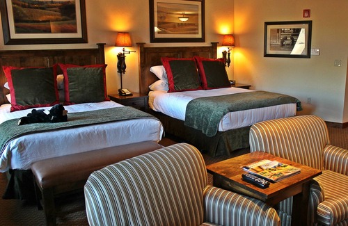 Whitefish Hotel | Lodge at Whitefish Lake