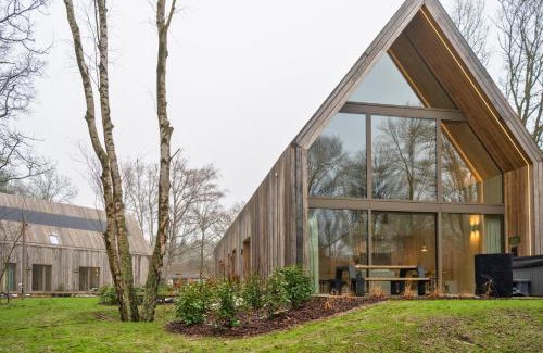 Zolder House | Lodge met Jacuzzi - 4 personen - Woodz Lodges