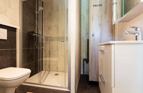 Lunteren Ski Chalet | ✓ Lodge Royal at Landgoed de Scheleberg ✓ Vacation house for 4 people ✓ Located in Lunteren (Gelderland) ✓ Vacation park in the Veluwe ✓ Book directly with the park