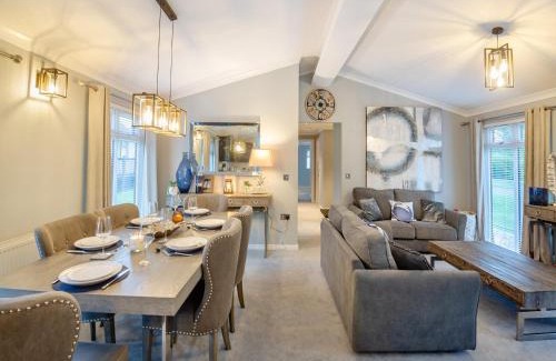 Llwyndyrys House | Lodge Twenty Six