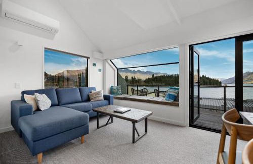 Queenstown Apartment | Lodges 11 - Lake views and close to town