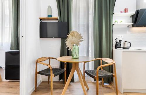 Barceloneta Apartment | Lodging Apartments Almirall Beach 31