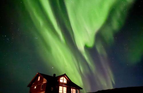 Vagan House | Lofoten Midnightsun Northern lights Golf Beach Horses