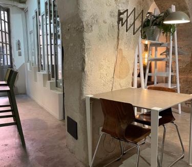 Beziers City Centre Apartment | Loft Atypique - Climatisé - Hyper centre - Calme - Petite terrasse