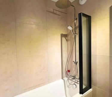 Corbeil-Essonnes Apartment | Loft Bord de Seine - Calme, Vue dégagée & Parking