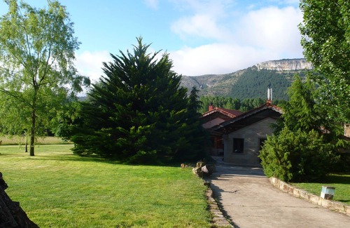 Ocenilla Cottage | LOFT (full rental) Living in the countryside* for 6 people