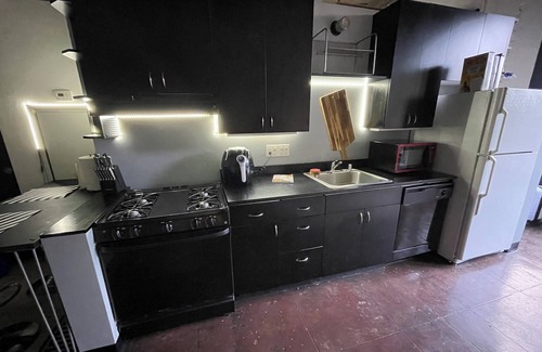 Norma Triangle Apartment | LOFT IN THE HEART OF DTLA! Minutes away from all of the Los Angeles jewels