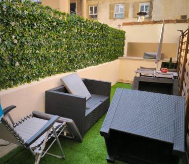 Jean-Medecin Apartment | Loft place Masséna avec terrasse