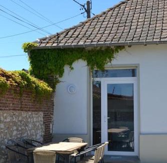 Verton Apartment | Loft Romantique - Balnéo - Billard - Massage