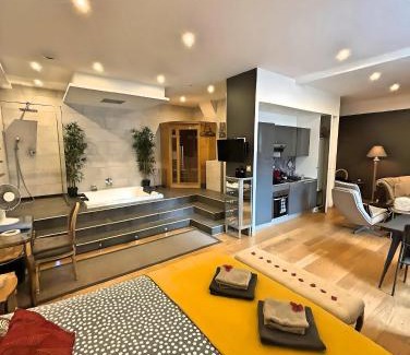 Faubourg North Apartment | LOFT & SPA PRIVATIF