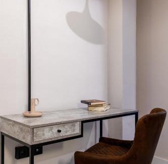 Sur Apartment | Loft Suite Frutos