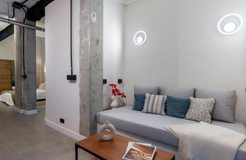 Sur Apartment | Loft Suite Frutos