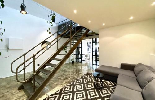 Salt River Apartment | Loft with Rooftop in Woodstock