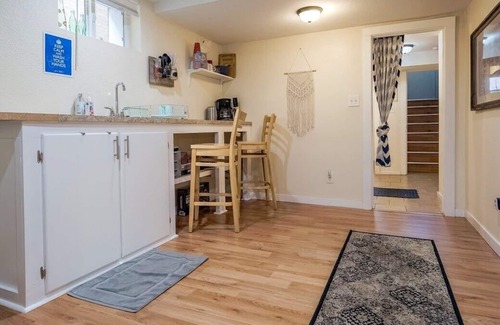 Cole Apartment | Loftium | Sleek & Bright home on a quiet Street!