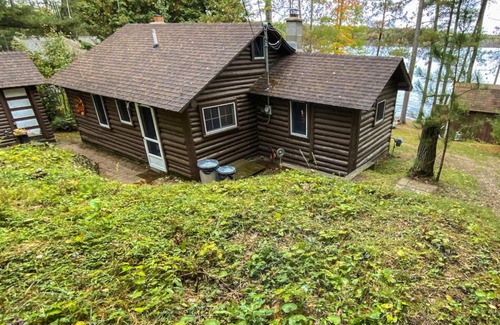 Johannesburg Cabin | Log Cabin on All-Sport Lake