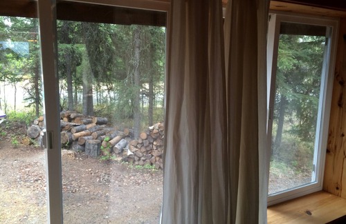 Sterling Cabin | Log Cabin W Bedroom Loft, Seperate private Bath House and Boat House