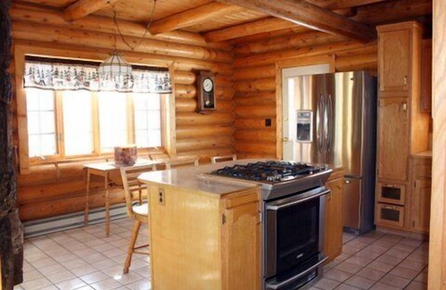 Moran House | Log Home with View of the Buffalo Valley, and All Season Activity Opportunities.