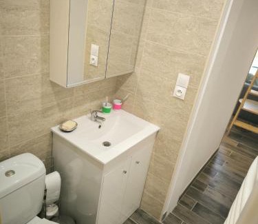 Morieres-les-Avignon Apartment | Logement 2 personnes