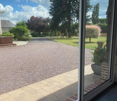 Rouge-Perriers Apartment | Logement au calme avec piscine en saison