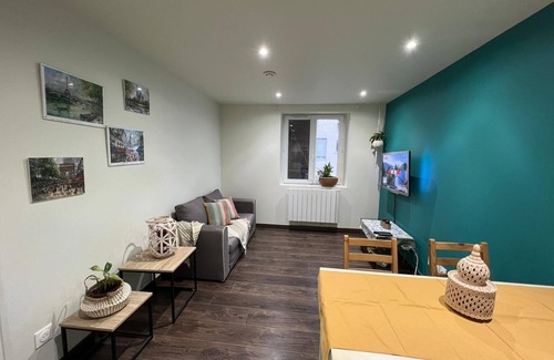 Stains Apartment | Logement Cosy Sécurisé, Situé Près du Stade de France Baptisé