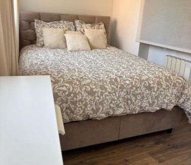 Noisy-le-Sec Apartment | Logement spacieux à 15mn de Paris