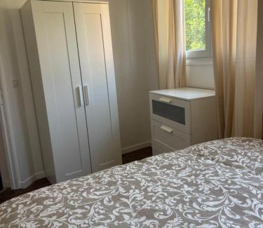 Noisy-le-Sec Apartment | Logement spacieux à 15mn de Paris