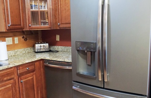 Snowshoe House | Loggers Run 5 BR Townhome: 3 1/2 Bath Slope side access to Upper Flume(Green)