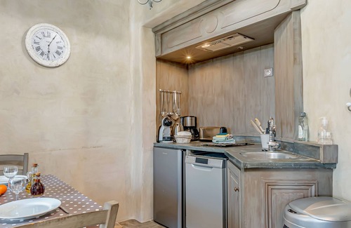 Oppede Condo | Loggia 9 Pin | Résidence Les Petitons