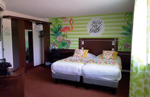 Gradignan Hotel | Logis Boutique Hotel Novalis