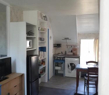 Varennes-les-Narcy House | Logis côté Cour