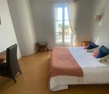 Libourne Hotel | Logis Hôtel de la Tour Libourne