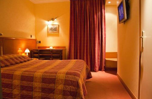 Vic-sur-Cere Hotel | Logis Hôtel restaurant Bel Horizon