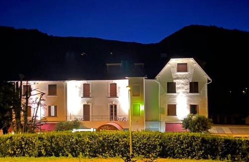 Vic-sur-Cere Hotel | Logis Hôtel restaurant Bel Horizon