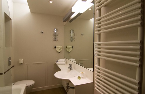 Combourg Hotel | Logis Hotel du Chateau