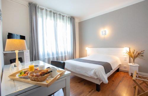 Gaillac Hotel | Logis Hotel L'Occitan 2 étoiles