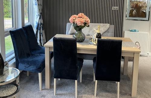 South Lakeland Leisure Village House | Loluke Lodge on The Lake