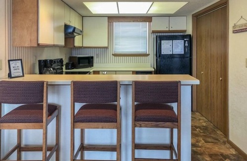 Sunrise Beach Condo | Lone Oak Point 19 - A Vintage Lake Vacation!