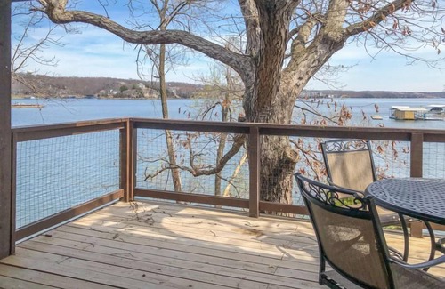 Sunrise Beach Condo | Lone Oak Point 19 - A Vintage Lake Vacation!