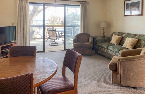 Sunrise Beach Condo | Lone Oak Point 19 - A Vintage Lake Vacation!