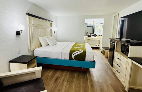 Llano Hotel | Lonestar Inn