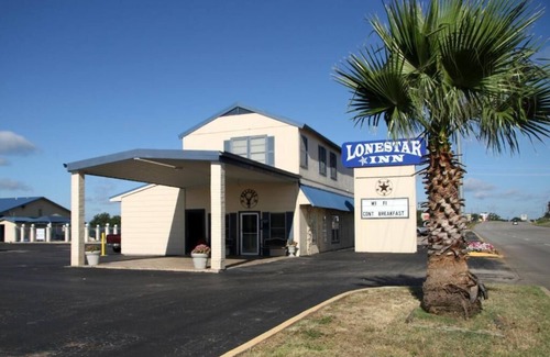 Llano Hotel | Lonestar Inn